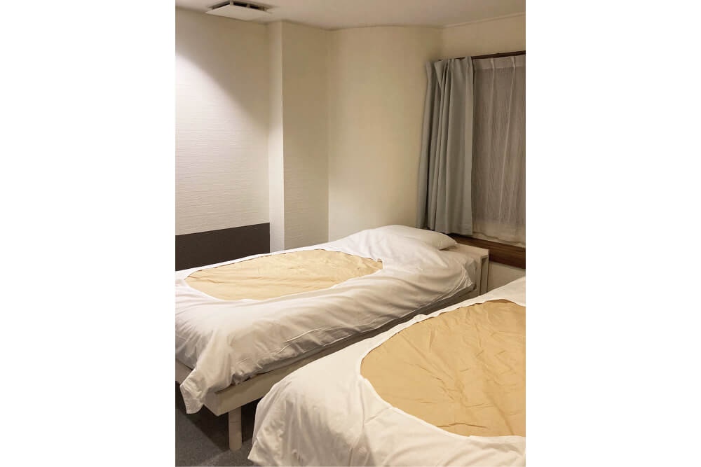 洋室ツイン（洗面・シャワー・トイレ付）