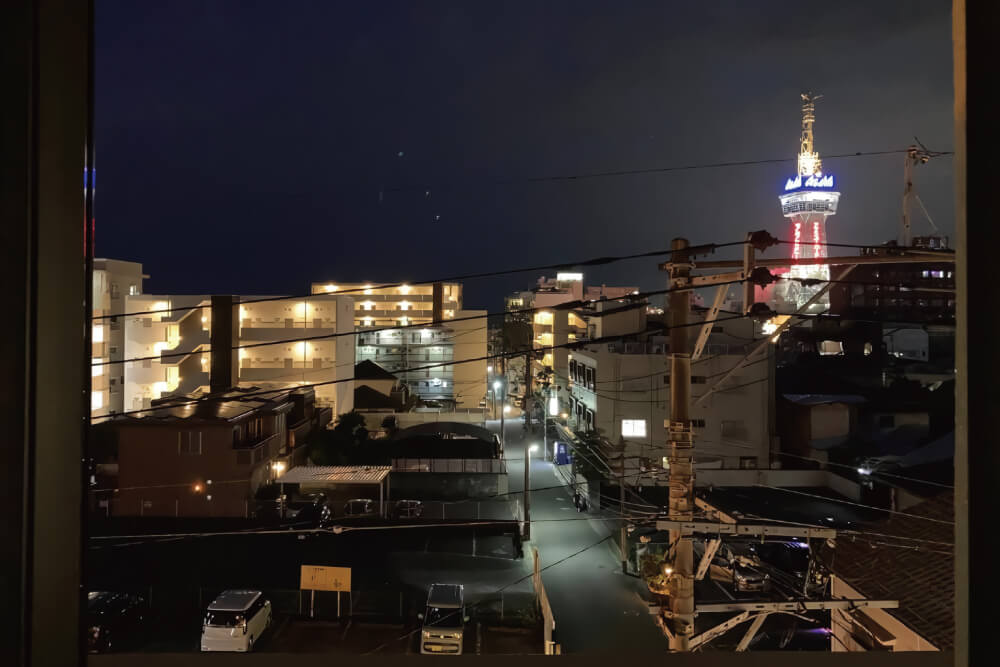 洋室ファミリー（洗面・シャワー・トイレ付）